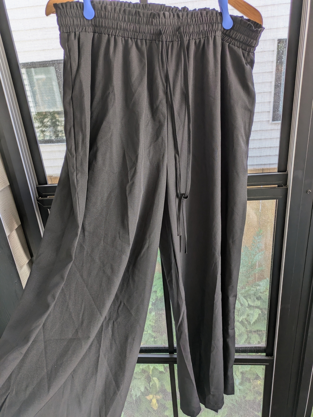 Men's Black Elastic-Waist Drawstring Pants